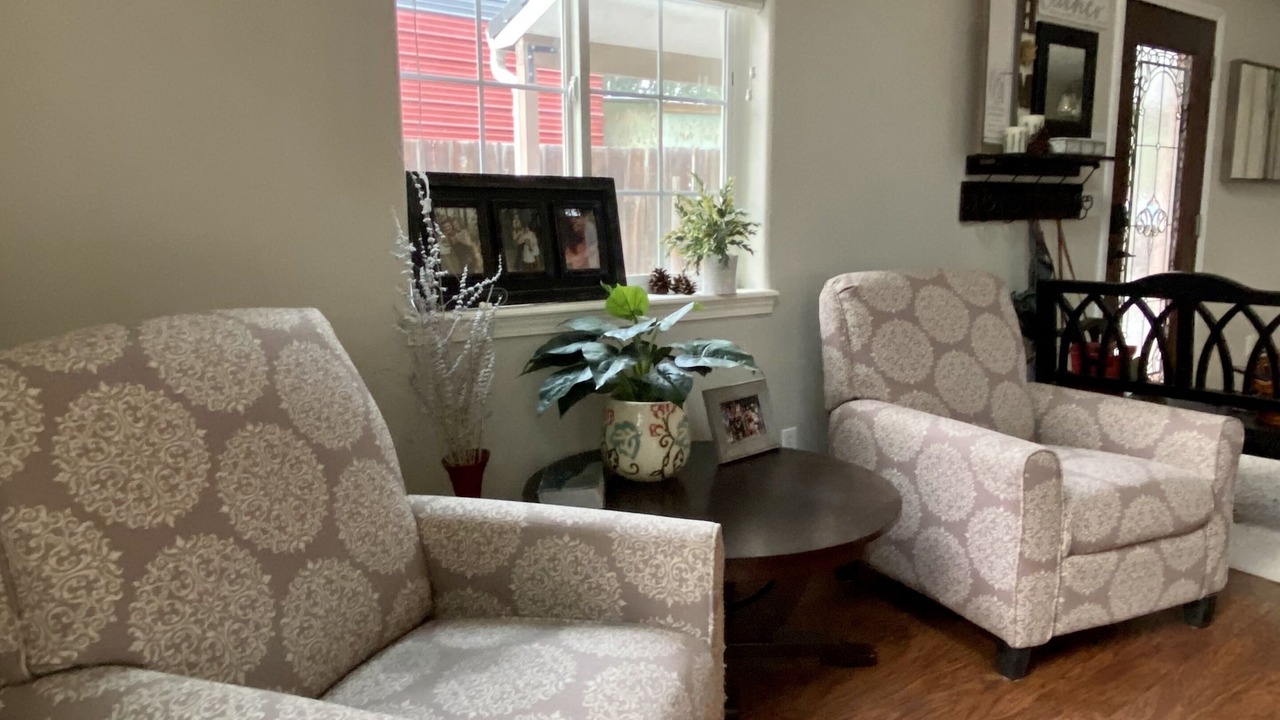 Photo of Livingroom in Central Point