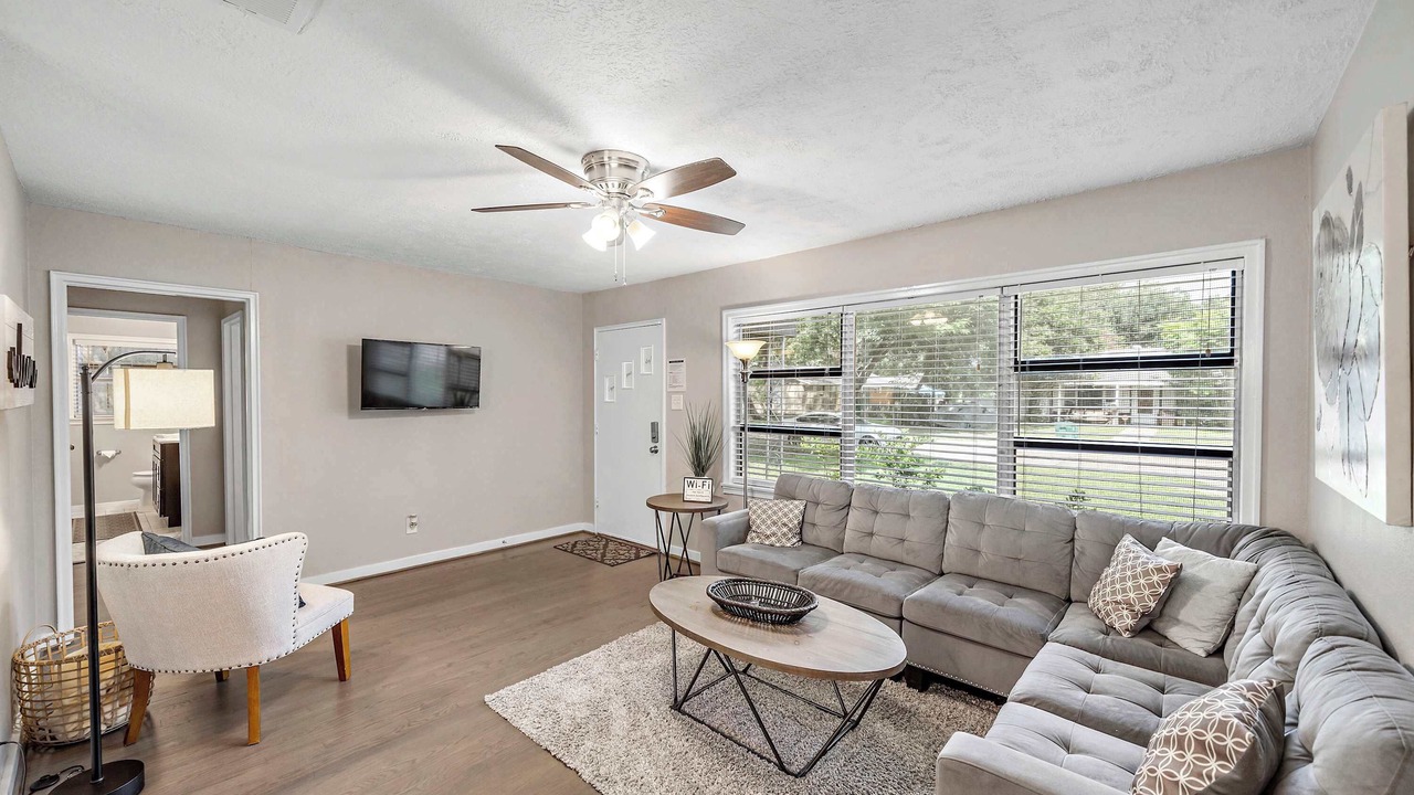 Photo of Bedroom in Pasadena