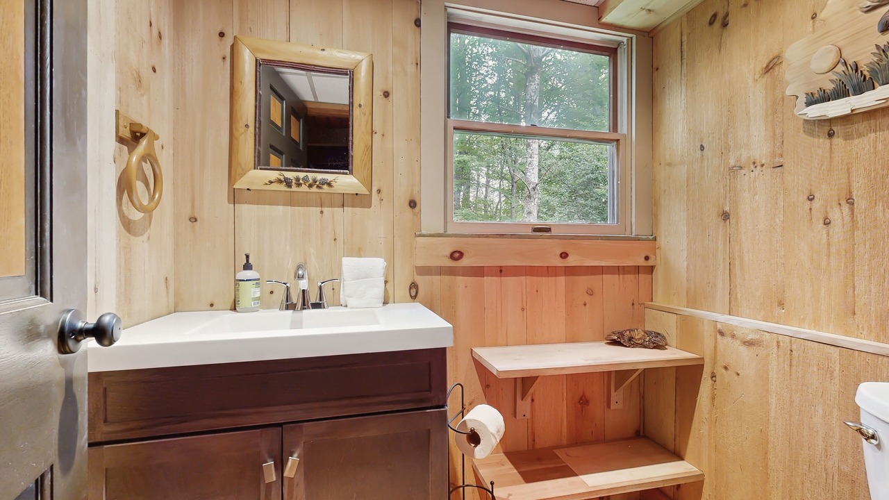 Photo of Bathroom in Lyman