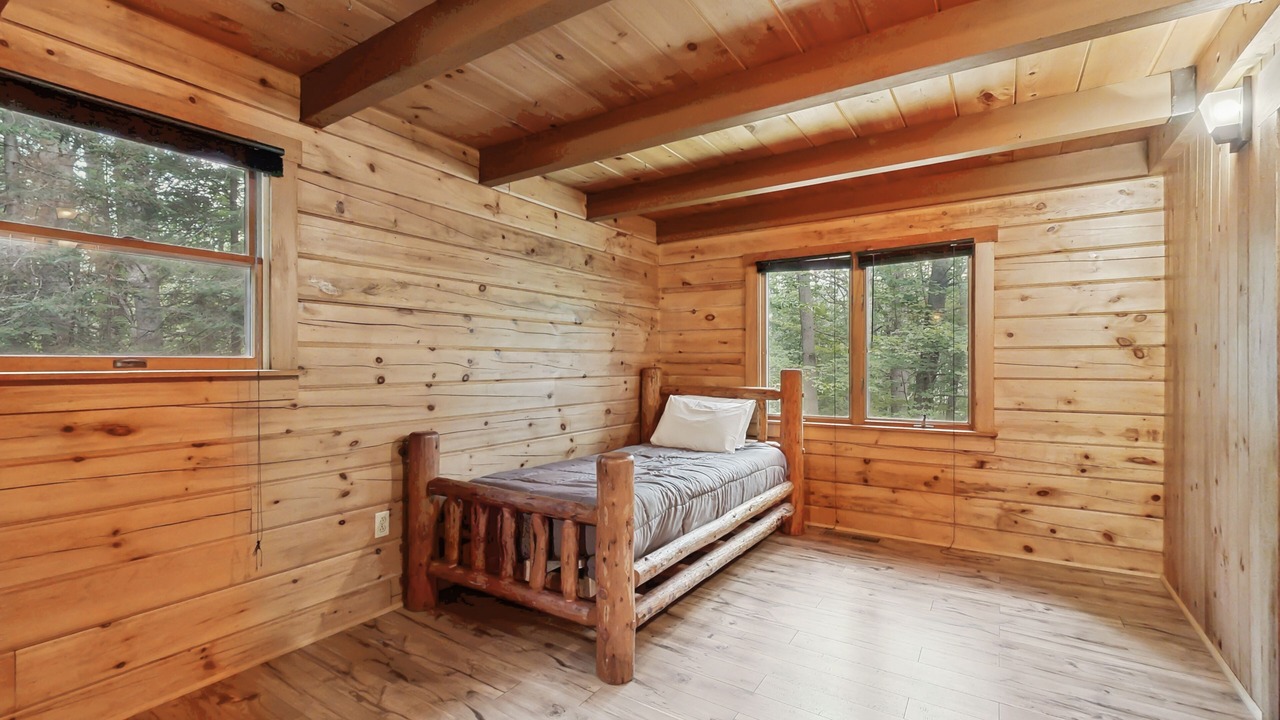 Photo of Bedroom in Lyman