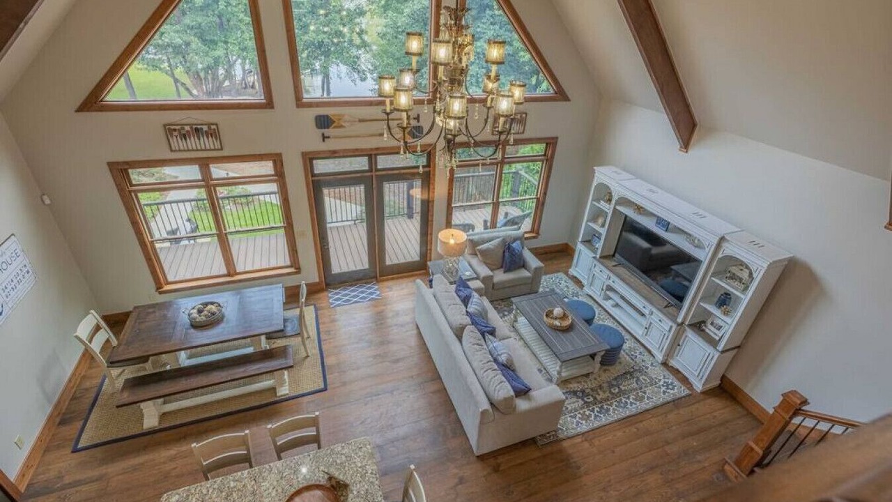 Photo of Livingroom in Reed Creek