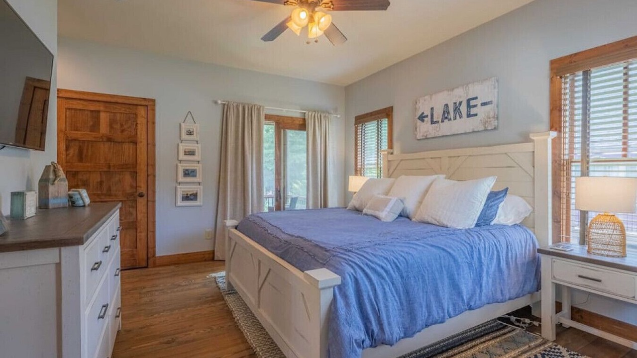 Photo of Bedroom in Reed Creek