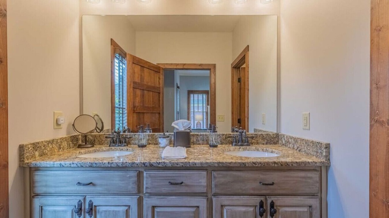 Photo of Bathroom in Reed Creek