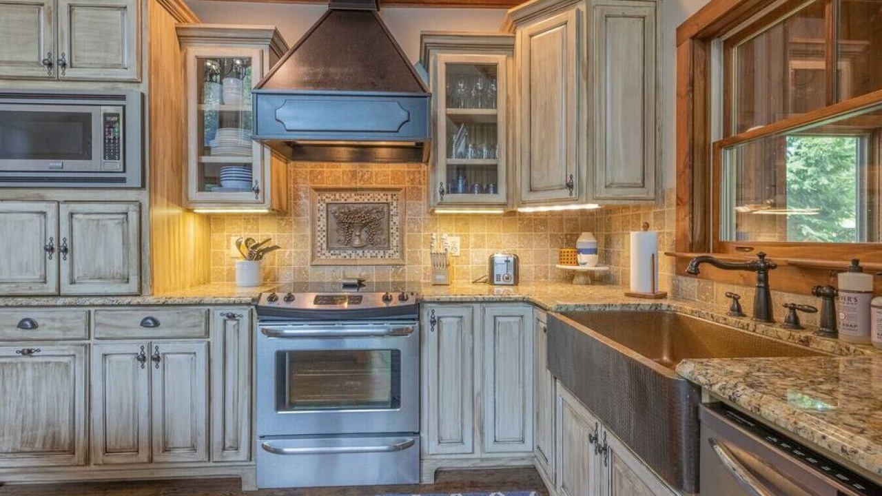 Photo of Kitchen in Reed Creek