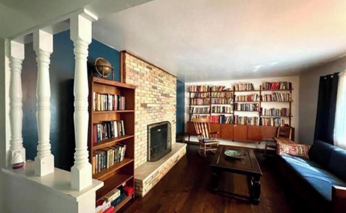 Photo of Livingroom in Bloomington