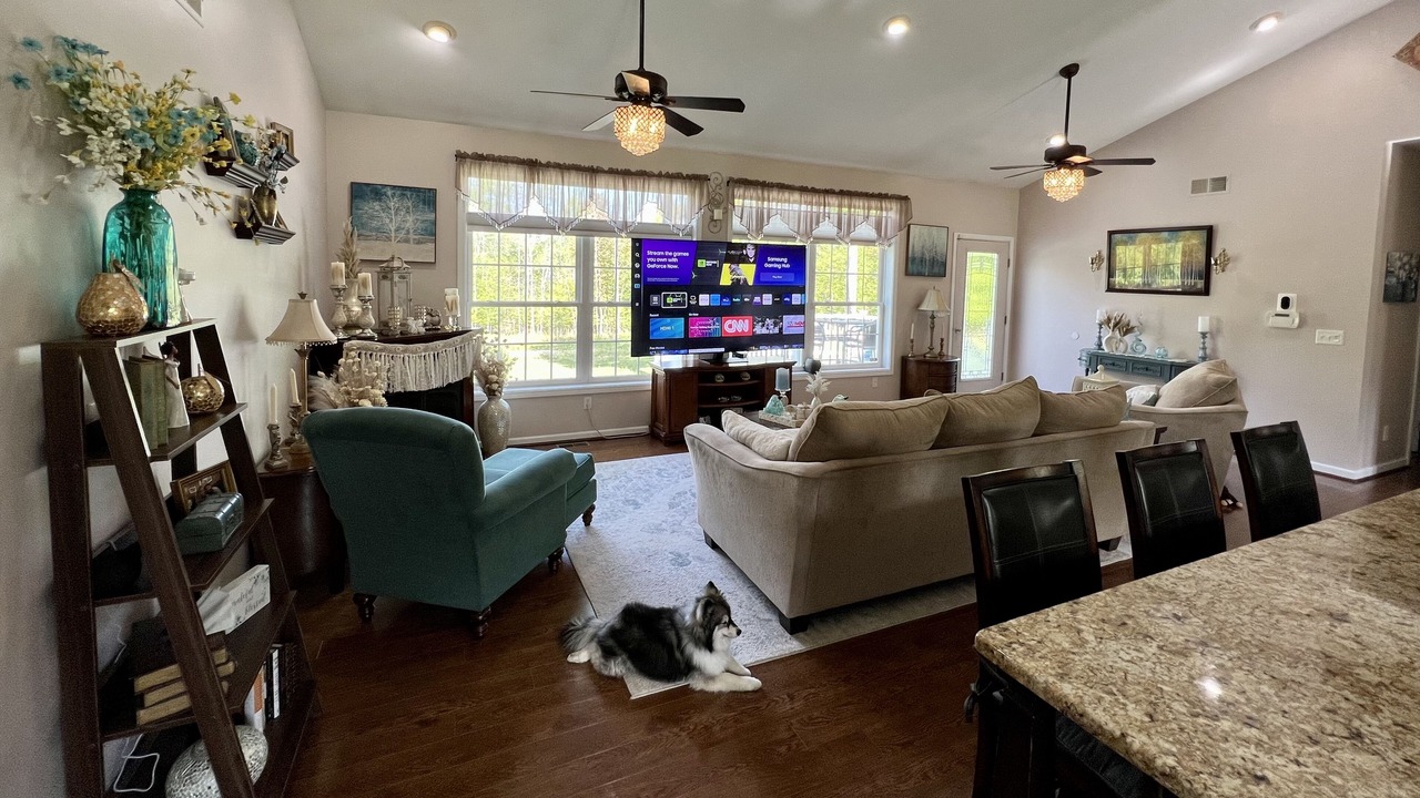 Photo of Livingroom in Town of Augusta