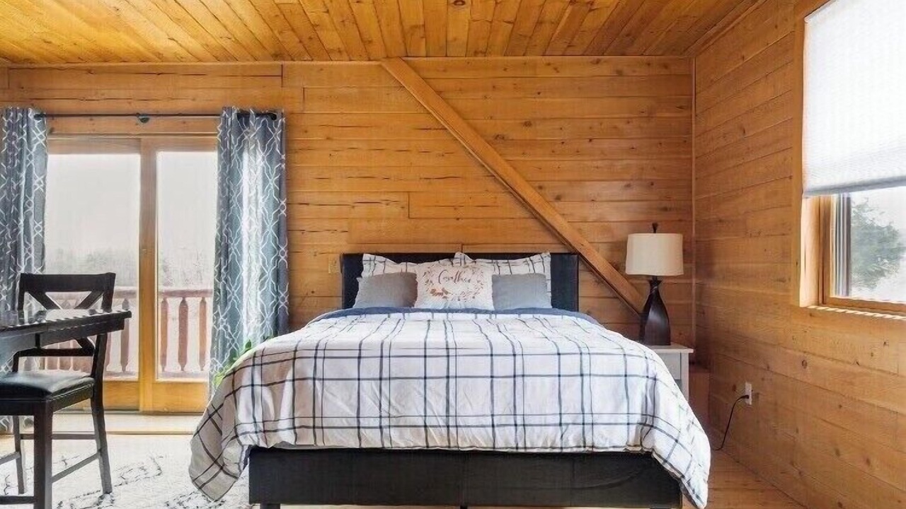 Photo of Bedroom in Grubville