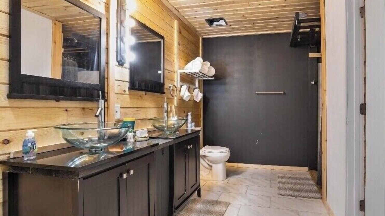 Photo of Bathroom in Grubville