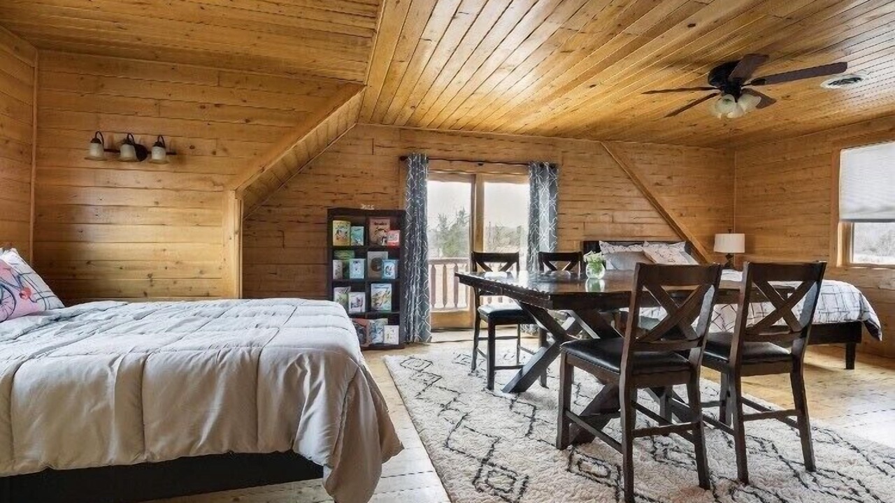 Photo of Bedroom in Grubville