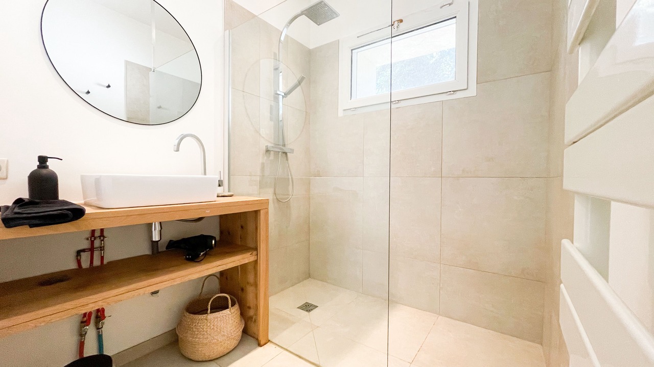 Photo of Bathroom in Lattes