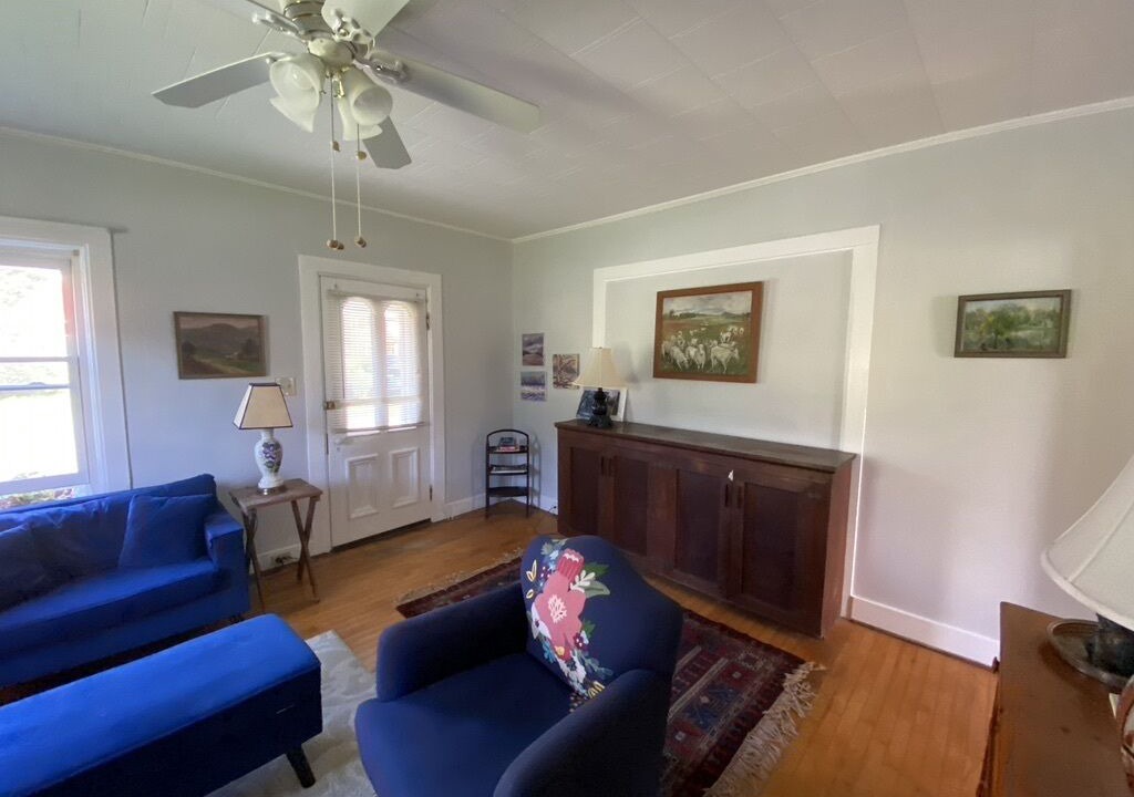 Photo of Livingroom in Town of White Creek
