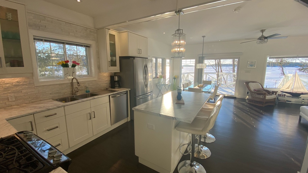 Photo of Kitchen in Muskoka Lakes
