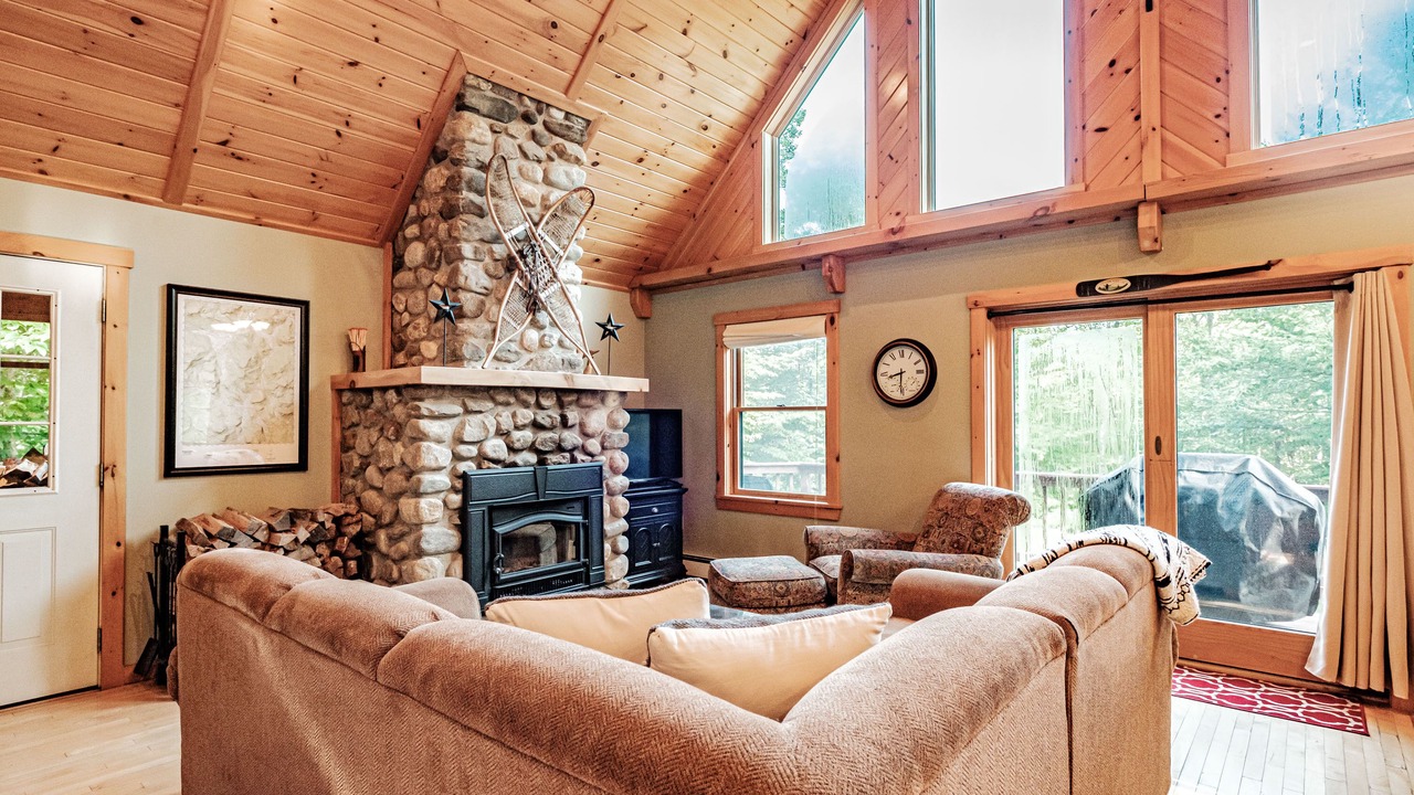 Photo of Livingroom in South Pond Shores