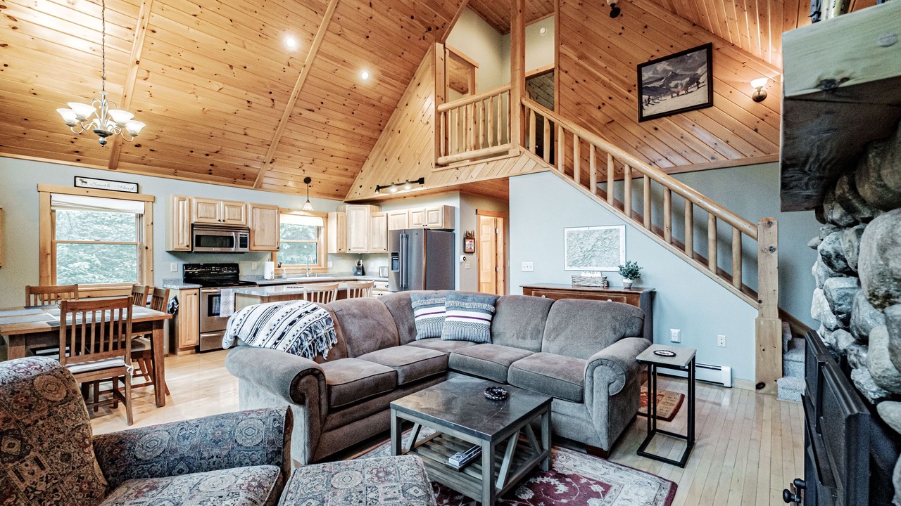 Photo of Livingroom in South Pond Shores