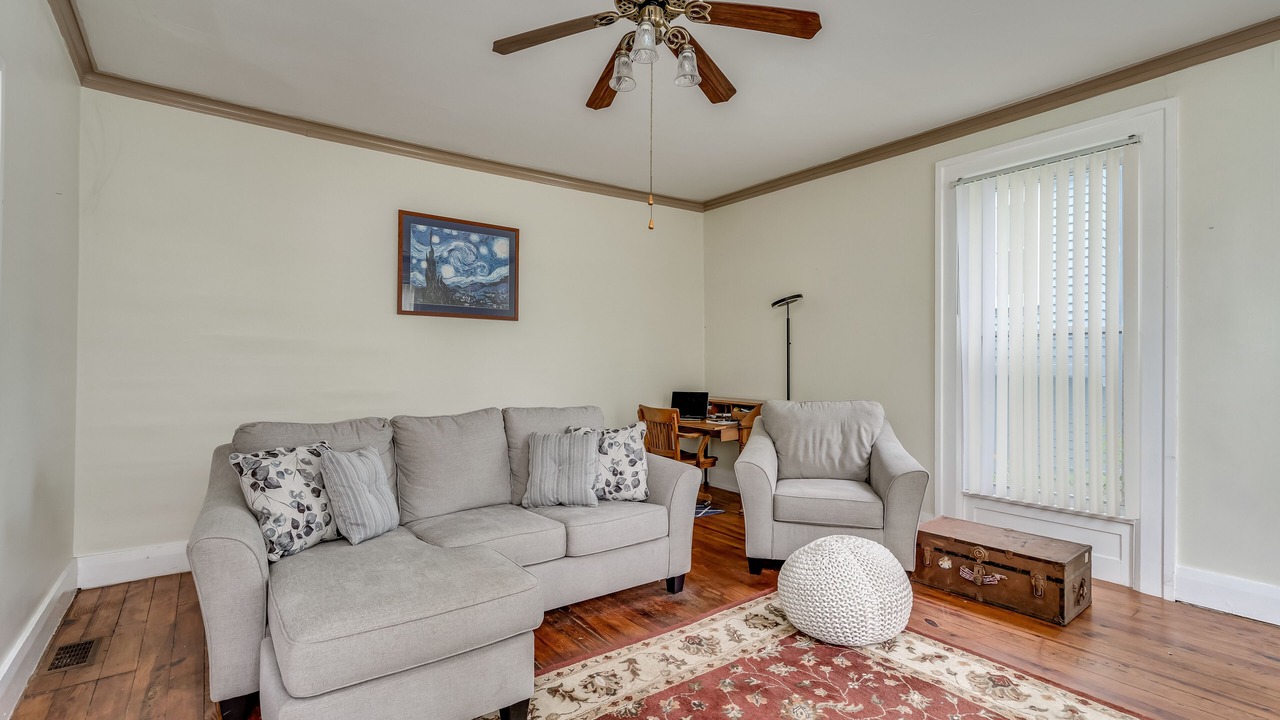 Photo of Livingroom in Watertown