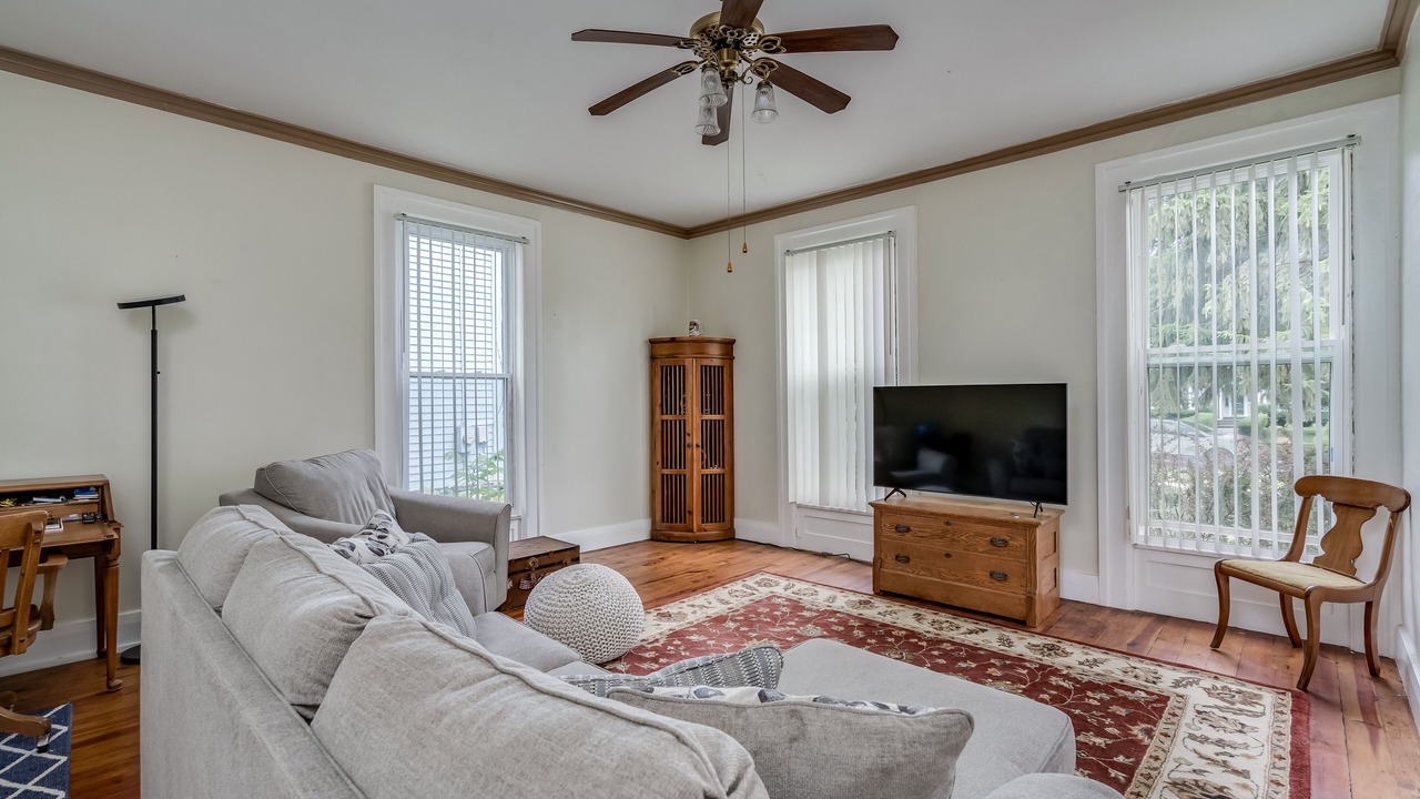 Photo of Livingroom in Watertown