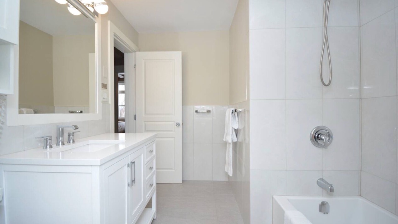 Photo of Bathroom in The Blue Mountains