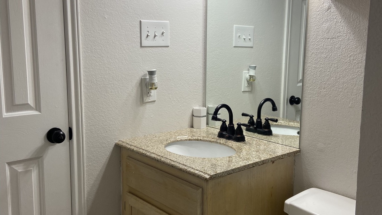 Photo of Bathroom in Bonanza