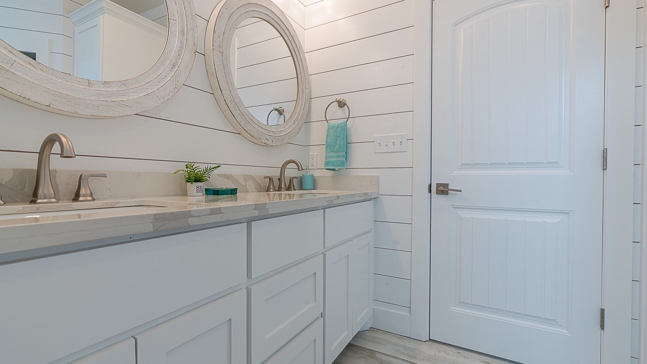 Photo of Bathroom in Port Bolivar