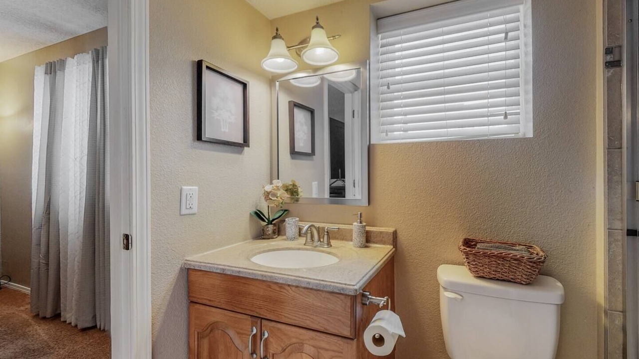 Photo of Bathroom in Heritage Hills