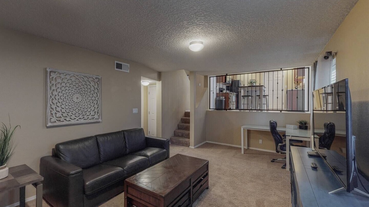 Photo of Livingroom in Heritage Hills