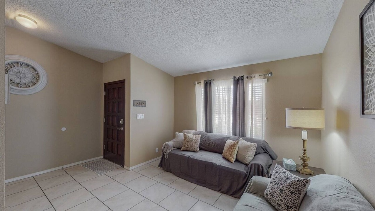 Photo of Livingroom in Heritage Hills