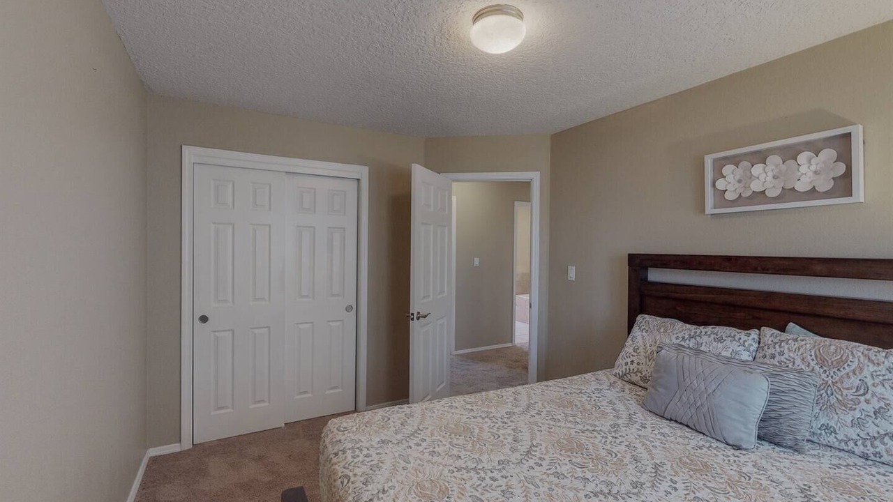 Photo of Bedroom in Heritage Hills