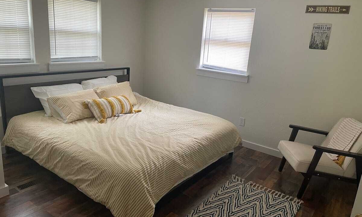 Photo of Bedroom in Lenox