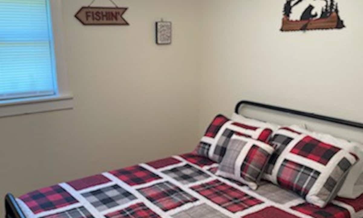 Photo of Bedroom in Lenox
