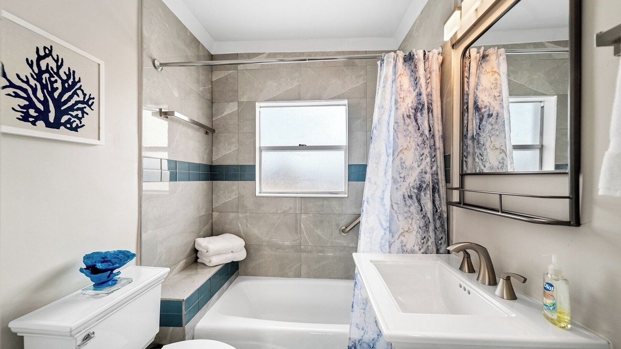 Photo of Bathroom in Orlando Beach