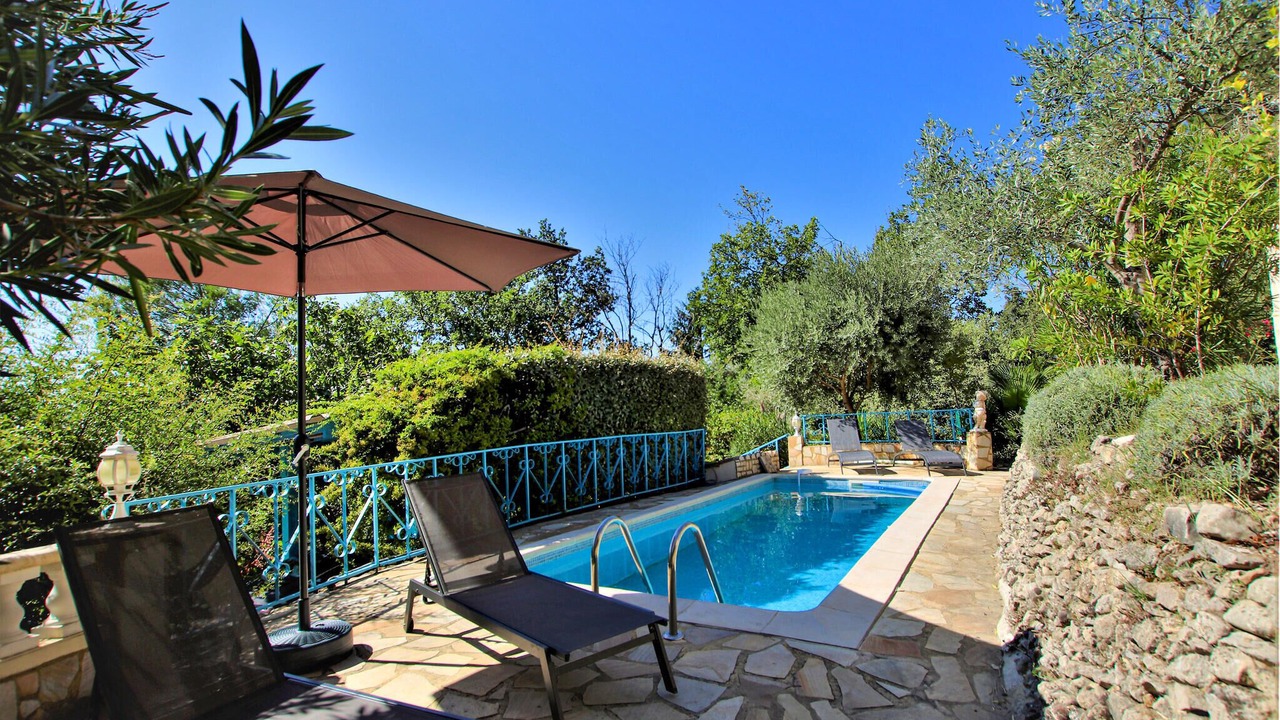 Photo of Outdoor in Colonzelle