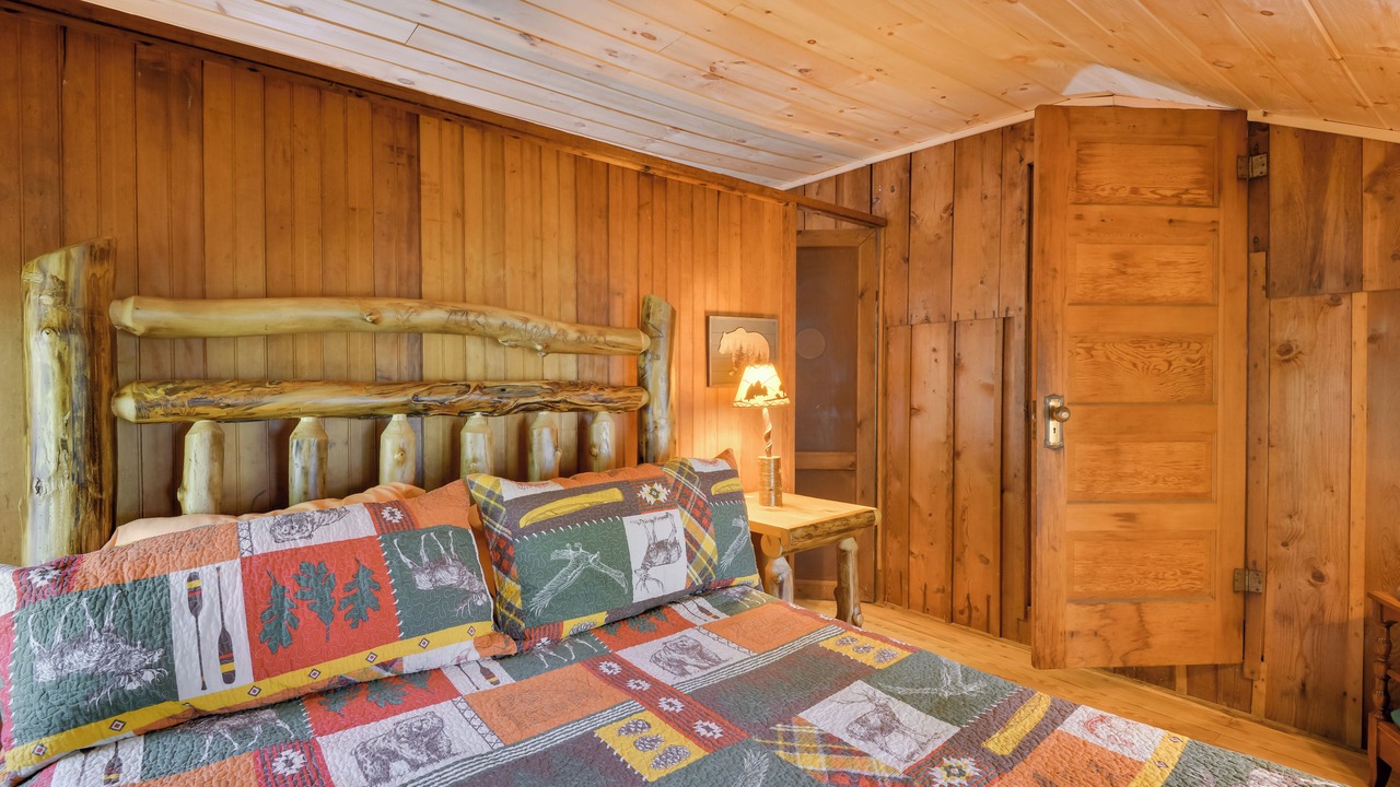 Photo of Bedroom in Forestport