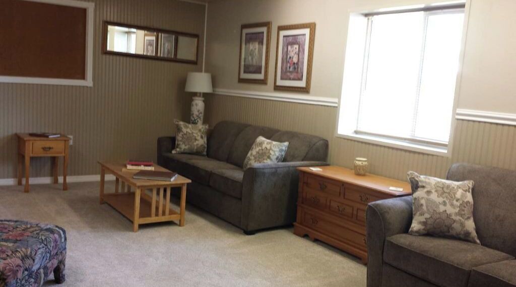 Photo of Livingroom in Midvale