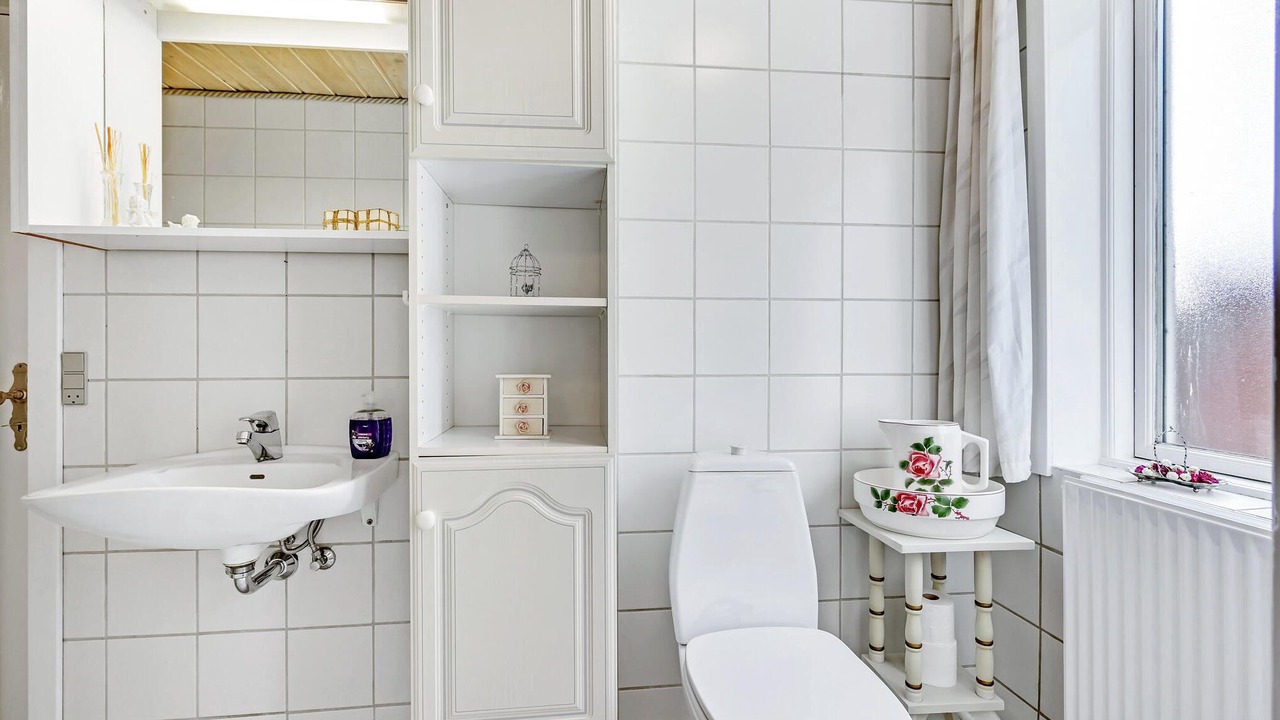 Photo of Bathroom in Roslev