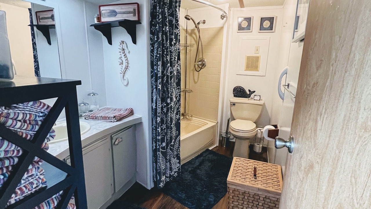 Photo of Bathroom in Cape Vincent