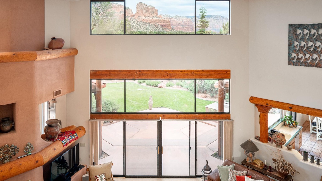 Photo of Livingroom in Oak Creek