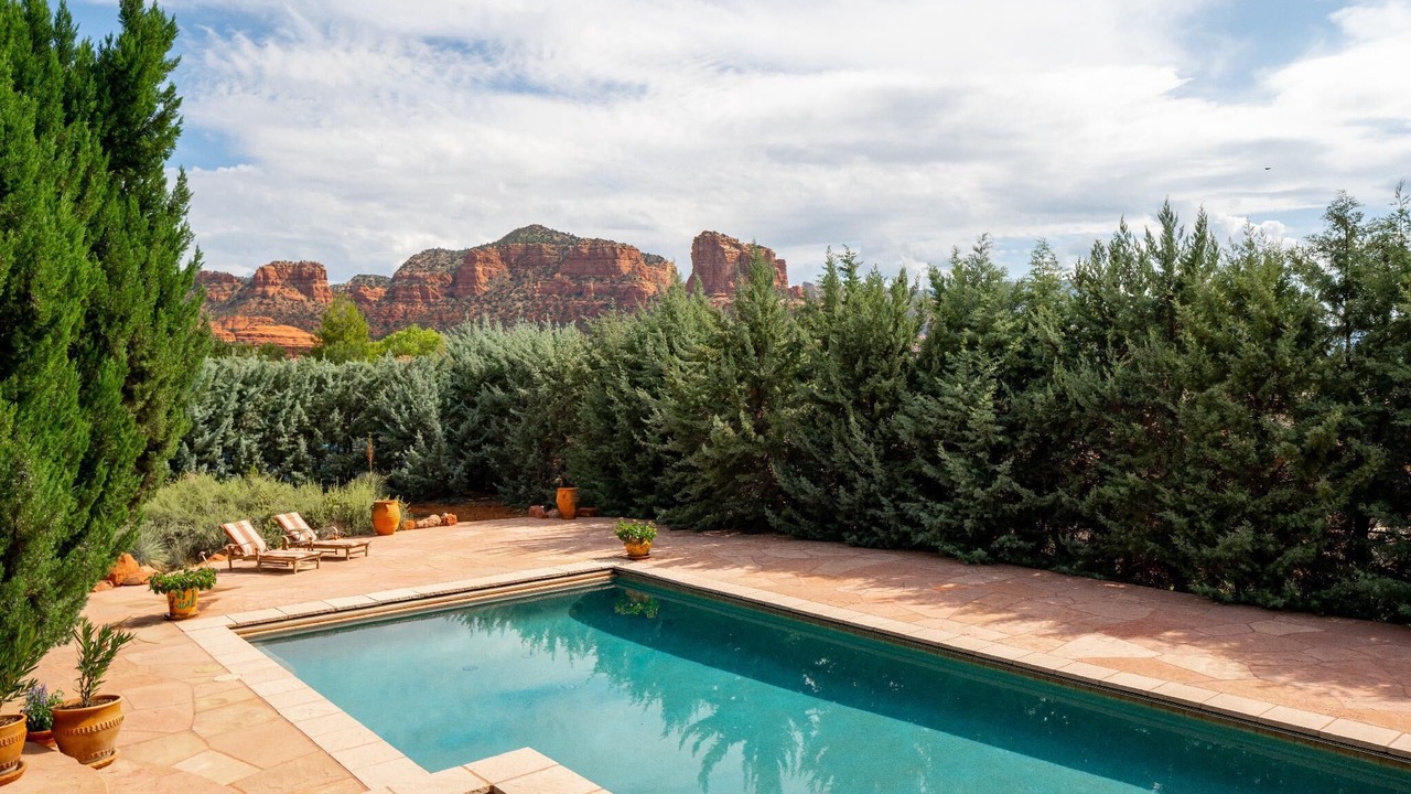 Photo of Outdoor in Oak Creek
