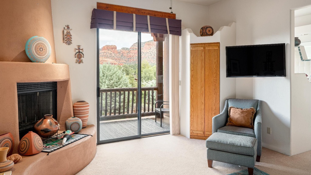Photo of Livingroom in Oak Creek