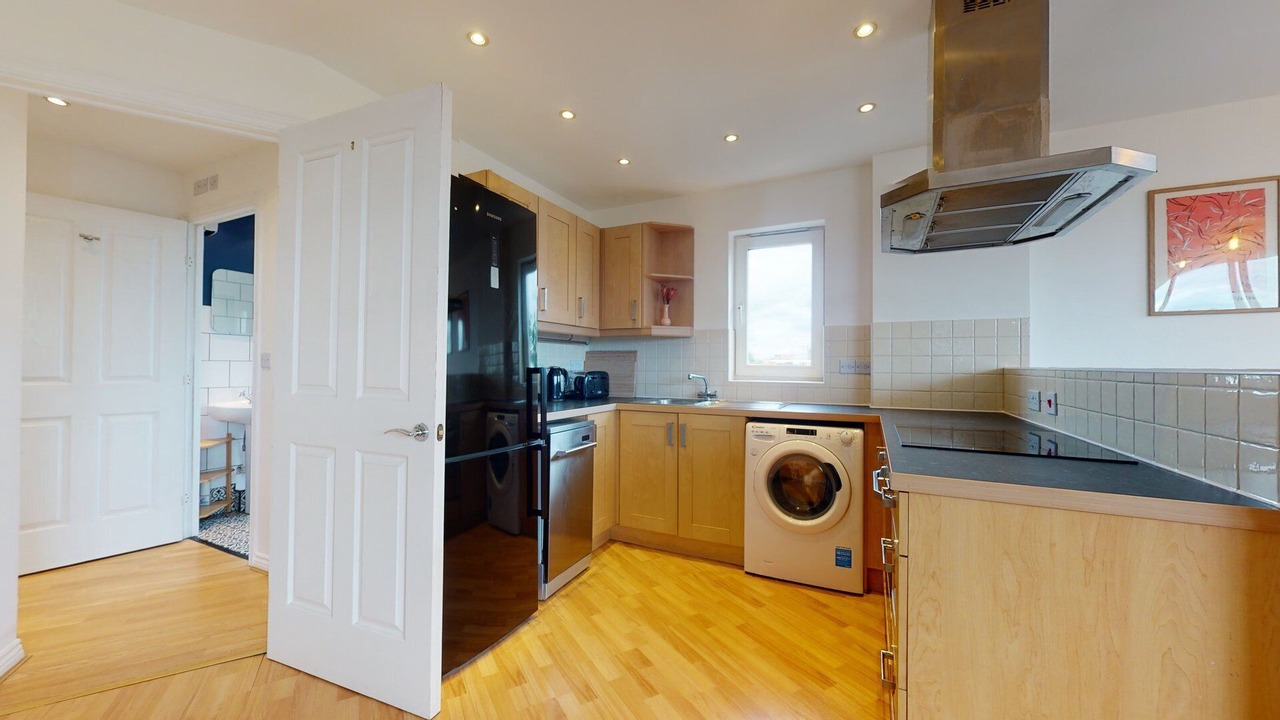 Photo of Kitchen in Hackney Central