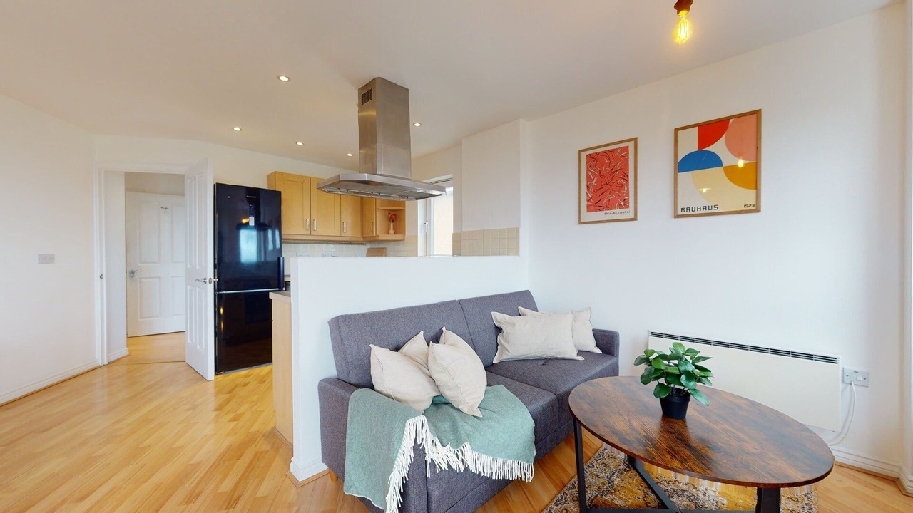 Photo of Livingroom in Hackney Central