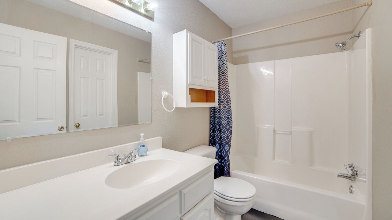 Photo of Bathroom in Leisure Land