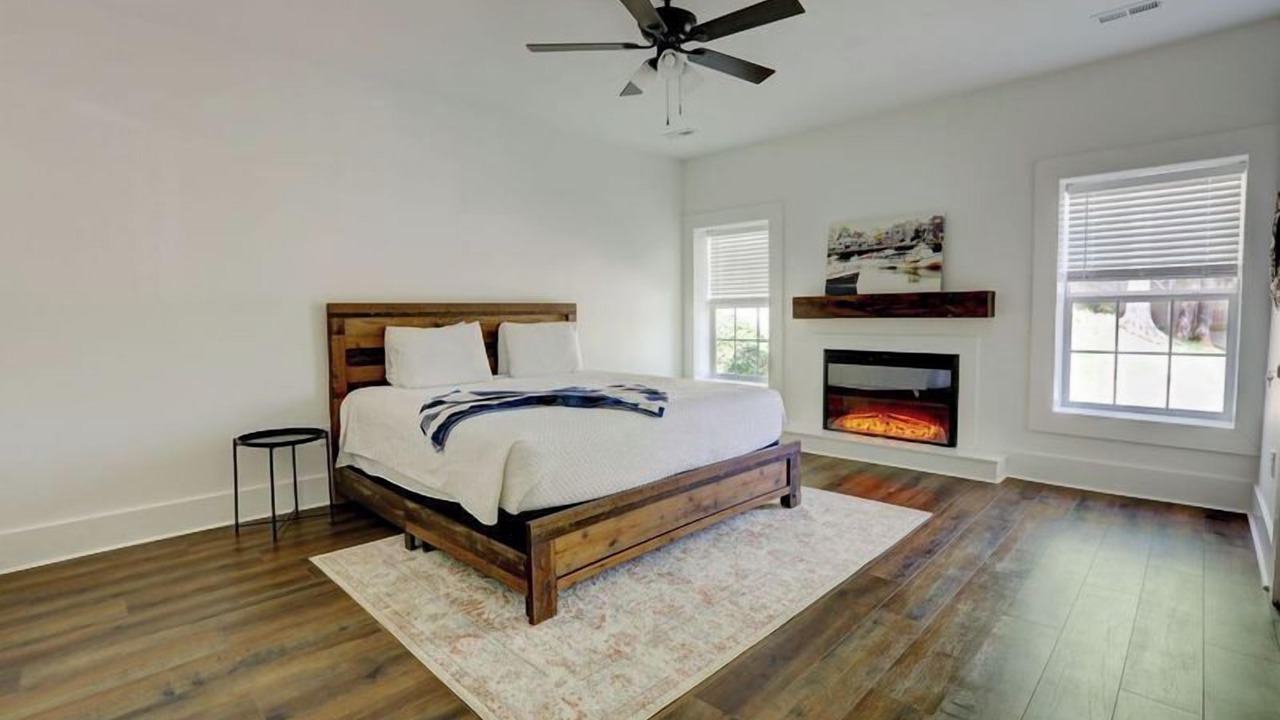 Photo of Livingroom in Pittsburg