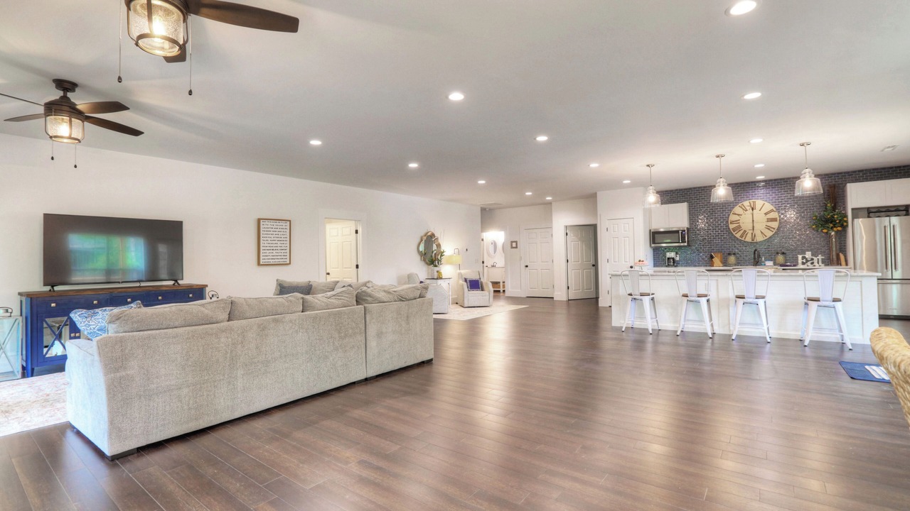Photo of Livingroom in Pittsburg