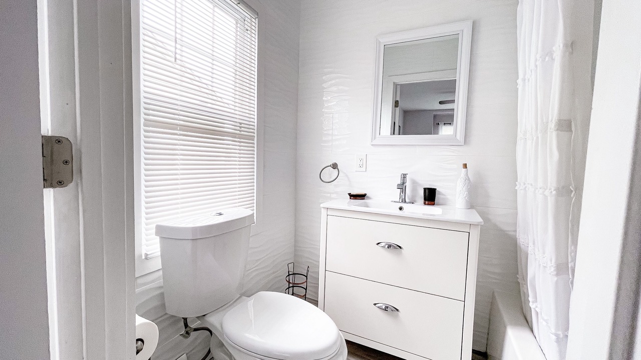 Photo of Bathroom in Glenside