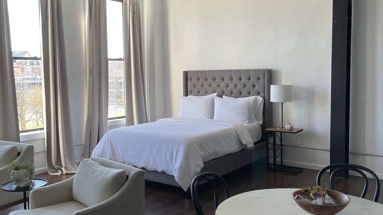 Photo of Bedroom in Utica