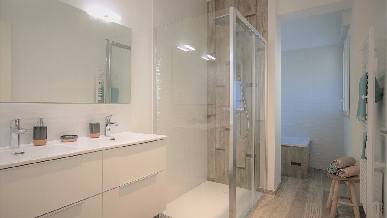 Photo of Bathroom in Malemort-sur-Correze