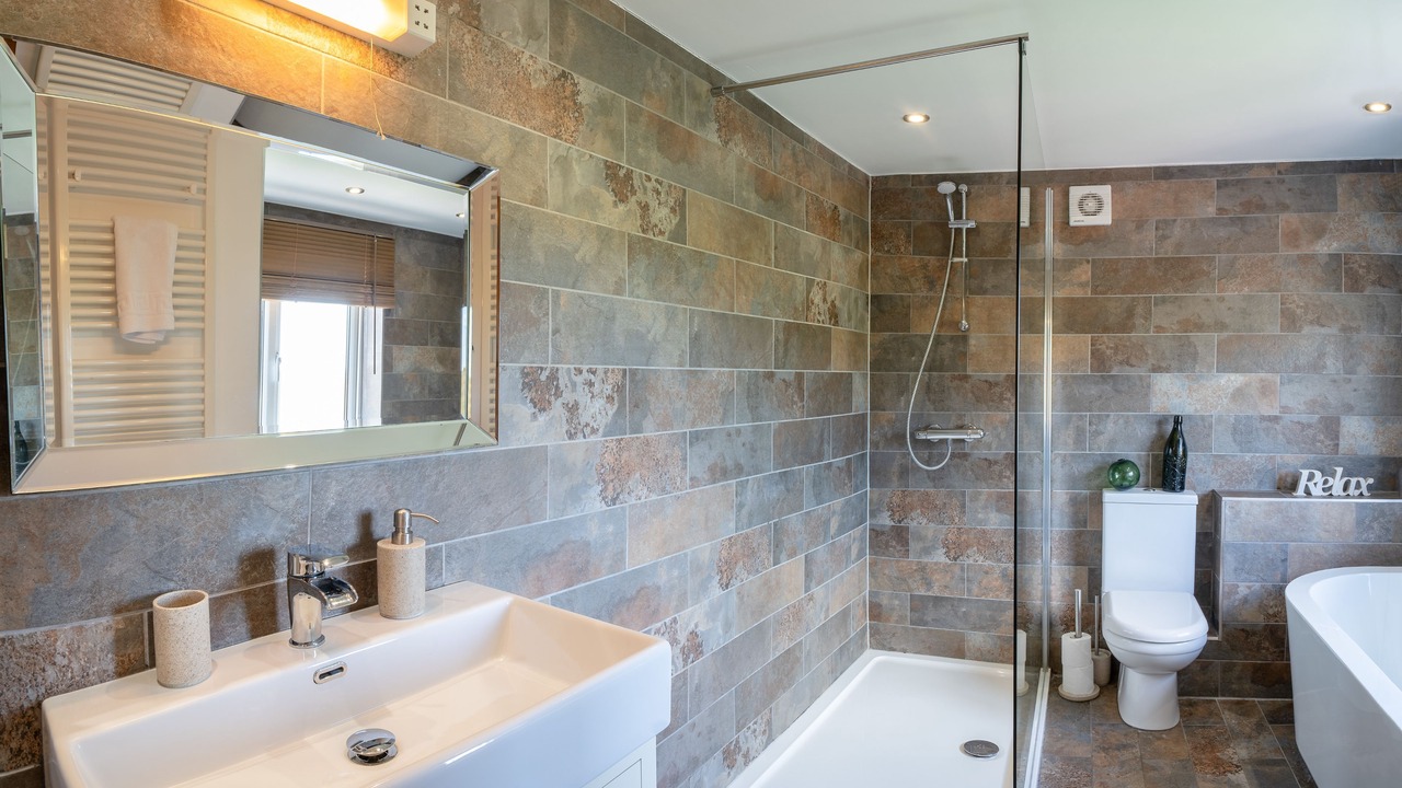 Photo of Bathroom in Kidwelly