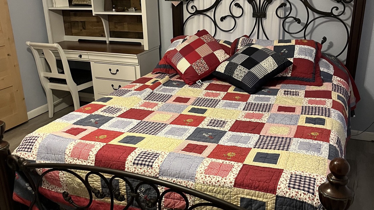 Photo of Bedroom in Wise County
