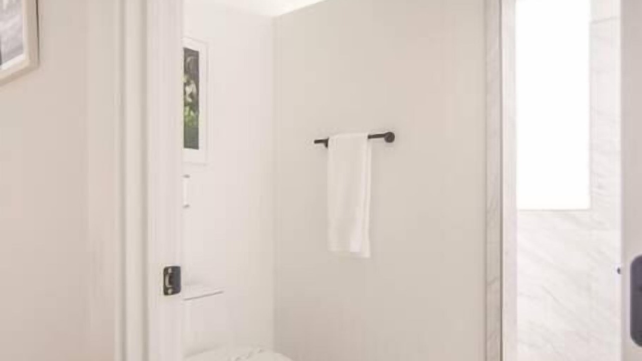 Photo of Bathroom in Knox - Henderson