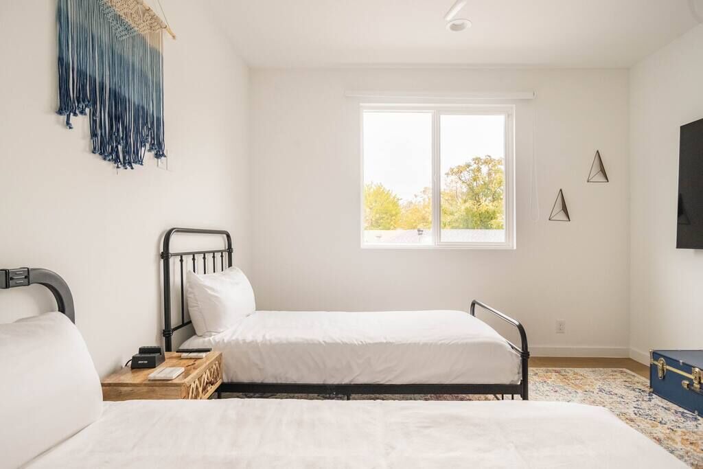 Photo of Bedroom in Knox - Henderson